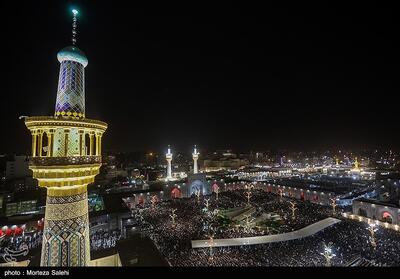 آیین خطبه خوانی شب شهادت امام رضا(ع) در حرم مطهر رضوی- عکس استانها تسنیم | Tasnim