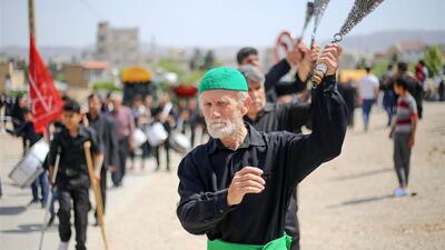 دسته‌ روی دیوار قومیت‌ها در غم غریب الغربا
