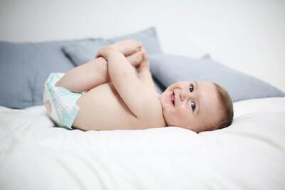 اهمیت تعویض به موقع پوشک نوزاد و نکات کلیدی