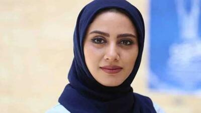 تصویر روز | کت و شلوار دیدنی مونا فرجاد و پدرش در خارج از کشور | گلی شی