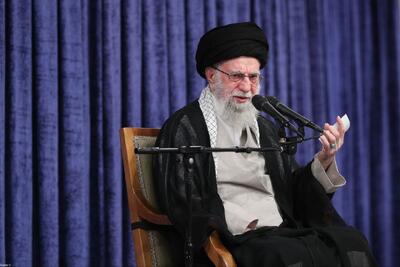روایت رهبر انقلاب از ماجرای یک نشست برای تعیین جایگزین جمهوری اسلامی؛ یک ایرانی هم آنجا بود، خاک بر سر آن ایرانی + ویدئو