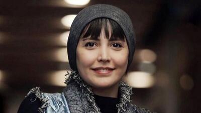 عکس؛ سفر زمان؛ چهرۀ بازیگر نقش «طوبی» با «سبیل هومن برق‌نورد» در اتاق گریم سریال «طوبی»