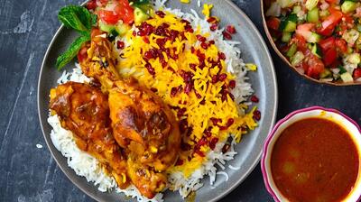 آموزش آشپزی؛ با این دستور زرشک پلو بپزی عالی میشه بوی زهم مرغ رو هم اینجوری بگیر