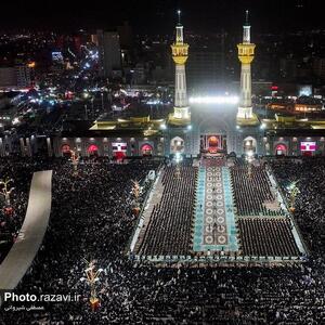 آیین سنتی خطبه‌خوانی شب شهادت امام رضا(ع) در حرم مطهر رضوی برگزار شد - تسنیم