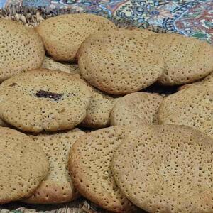 کلوچه خرمایی تنوری تازه پخت ،خودم پز...نوش نگاهتون😋🍪☕🍪