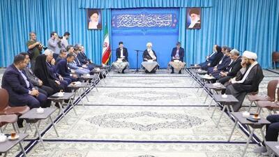 امام جمعه یزد بر الگوبرداری از شهیدان رجایی و باهنر در عرصه خدمت تاکید کرد