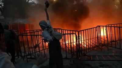 سفارت اسرائیل در مکزیک به آتش کشیده شد (فیم)