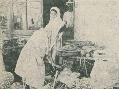 گزارشی از زنان در مشاغل آزادِ پایتخت، ۶۶ سال پیش (+عکس)