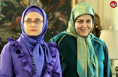عکس/ ژست خاص بهاره رهنما در جشن تولد ۴۸ سالگی اش با کیک فانتزی | اقتصاد24