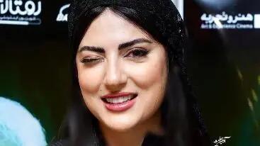 استایل خفن هلیا امامی زیر آسمان چتری خارجی!