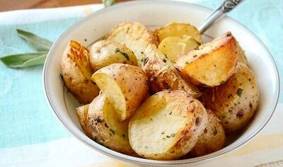 این ۷ ماده غذایی را به هیچ وجه دو بار گرم نکنید!
