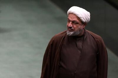 از آقازاده‌هایی که پای توئیتر هستند تا رسایی؛ درخواست روزنامه اصولگرا برای محاکمه