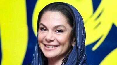 خبر روز | عکس مستانه مهاجر در آغوش بازیگر مشهور فرانسوی | گلی شی