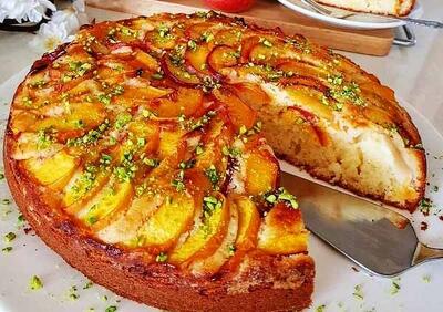طرز تهیه کیک هلو خانگی با طعمی لذیذ برای عصرهای تابستان