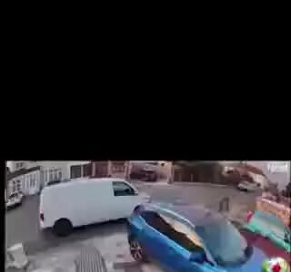 ذوق‌زدگی بی‌نظیر وسط خیابان؛ لحظات احساسی جالب دو مرد غریبه به خاطر آرسنال!