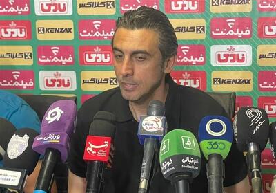 رحمتی: بازی مقابل آلومینیوم اراک، فیزیکی و درگیرانه است - پارس فوتبال