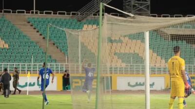 ویدیو: گل اول استقلال خوزستان به پیکان توسط حمید بوحمدان - پارس فوتبال
