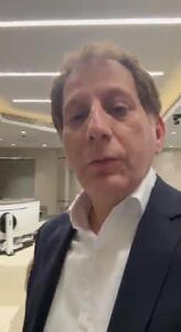 واکنش جنجالی بابک زنجانی به خاطر توقیف 13 کیلو شمش طلا او در فرودگاه  / دکتر جلوی خروج طلا را بگیرید!