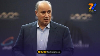 ورود مهدی تاج به مراسم رونمایی از لوگوی جدید هیات فوتبال تهران