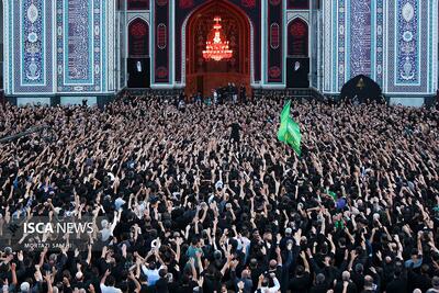 روز شهادت امام رضا(ع) با نوای چهارپایه خوانی در حرم مطهر