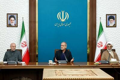 پزشکیان: وام‌های قرض‌الحسنه و ارائه خودرو، راه‌حل فرزندآوری نیست