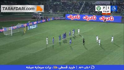 گل دوم و دیدنی حسن شوشتری به استقلال (استقلال 1-3 ذوب آهن) - پارس فوتبال