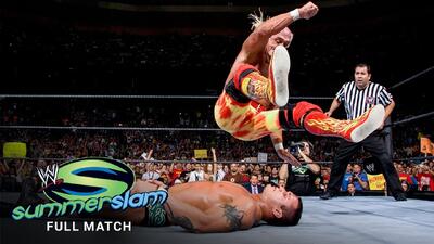 19 سال گذشت؛ آخرین بازی هالک هوگن در WWE و رویارویی با رندی اورتون در سامراسلم 2006 - پارس فوتبال