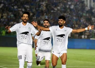 گلزن ذوب‌آهن از استقلالی‌ها طلب بخشش کرد