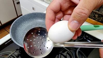 دیگه تخم مرغ سرخ نکنید / ترفند جدید سرخ کردن تخم مرغ بدون روغن