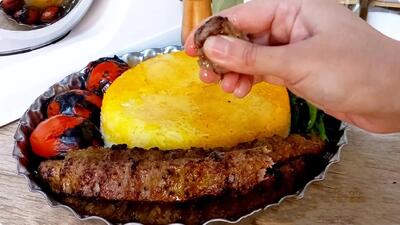 طرز تهیه کباب کوبیده نرم و آبدار بدون نیاز به منقل و فر / اصلا از سیخ نمی ریزه