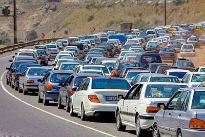 ترافیک سنگین در محورهای شمالی | اقتصاد24