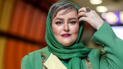 تصویر روز | نعیمه نظام دوست با موهای سفید و رنگ نشده | گلی شی