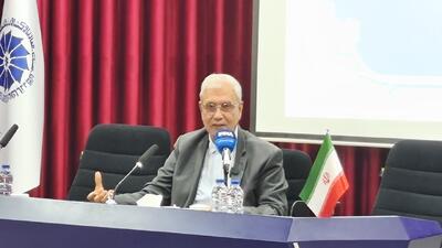 ربیعی: ایران در بی‌نظیرترین لحظه تاریخی خود قرار دارد