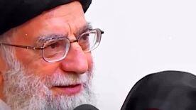 فیلم / پدرانگی‌های رهبری انقلاب با بچه‌ها: حلما خانم بخند دیگه ... / بوسه هایی پدرانه رهبری که به دل می نشیند ..
