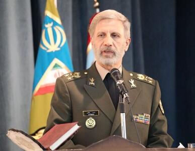 فرمانده کل ارتش: باید همواره قوی و مقتدر باقی بمانیم