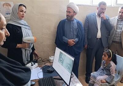 بهره‌برداری از دستگاه نوین غربالگری بینایی کودکان در سرخس - تسنیم