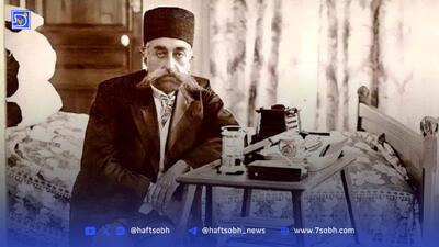 شاه قجر در باغ سلطنتی