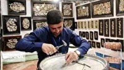 تسهیل‌گری قانونی و بیمه هنرمندان صنایع دستی در اولویت