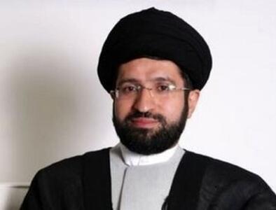 سید مسعود خامنه‌ای در کنار سردار سلیمانی و رهبر انقلاب