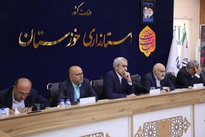 استاندار خوزستان: احیای فاز دوم طرح ۵۵۰ هزار هکتاری کشاورزی رهبری در دستور کار است / لزوم بازگشت حساب‌های بانکی شرکت‌ها به استان و افزایش سقف تسهیلات بانکی برای سرمایه‌گذاری