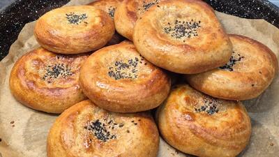 طرز تهیه کلوچه و نان تندوری/ طعمی اصیل از آشپزی ایرانی!