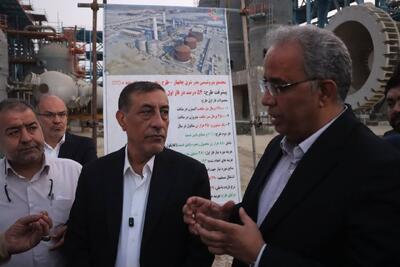 معاون اجرایی رئیس جمهور از مجتمع پتروشیمی بدر شرق چابهار بازدید کرد