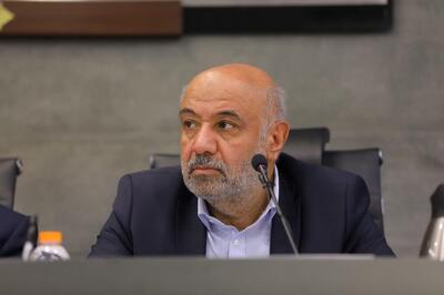تا تمرکززدایی صورت نگیرد، بسیاری از  مشکلات استان‌ها حل نخواهد شد