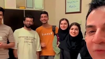 عمو پورنگ آهنگ معروفش را در یک بیمارستان اجرا کرد!