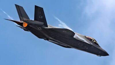 سقوط جت جنگنده 200 میلیون دلاری F-35؛ خلبان نجات یافت