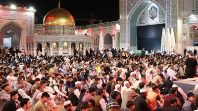 اجتماع جاماندگان اربعین حسینی در حرم رضوی  + فیلم
