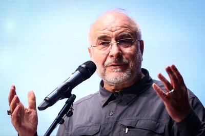 قالیباف: رهبر انقلاب مانند سال ۵۹ در قرارگاه فرماندهی جنگ حضور داشتند