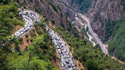 ترافیک نیمه سنگین در جاده چالوس و هراز؛ کندوان یک طرفه می‌شود