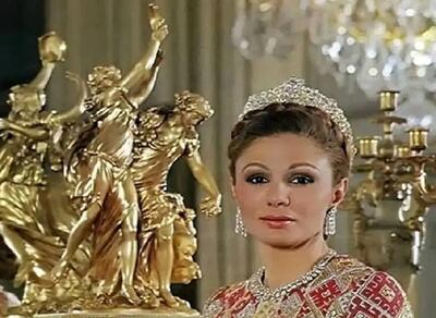 عکسی از فرح پهلوی در باغ‌وحش در دهه 1340