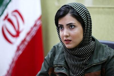 تاریخ و زمان وبگردی؛ مانتو شیک و جذاب زیبا کرمعلی / انتخابی خاص و دلنشین برای دورهمی‌های دخترانه
